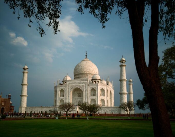 Taj Mahal Tourism