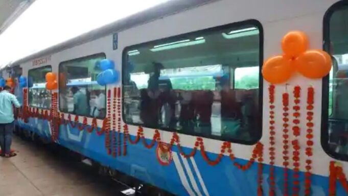 Madhya Pradesh gets its first vistadome coach in Bhopal-Jabalpur Janshatabdi Express